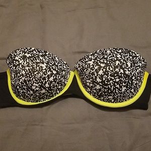 Victoria's Secret Pink pushup strapless bra